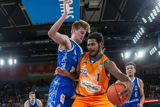 这一数据更 这一数据更