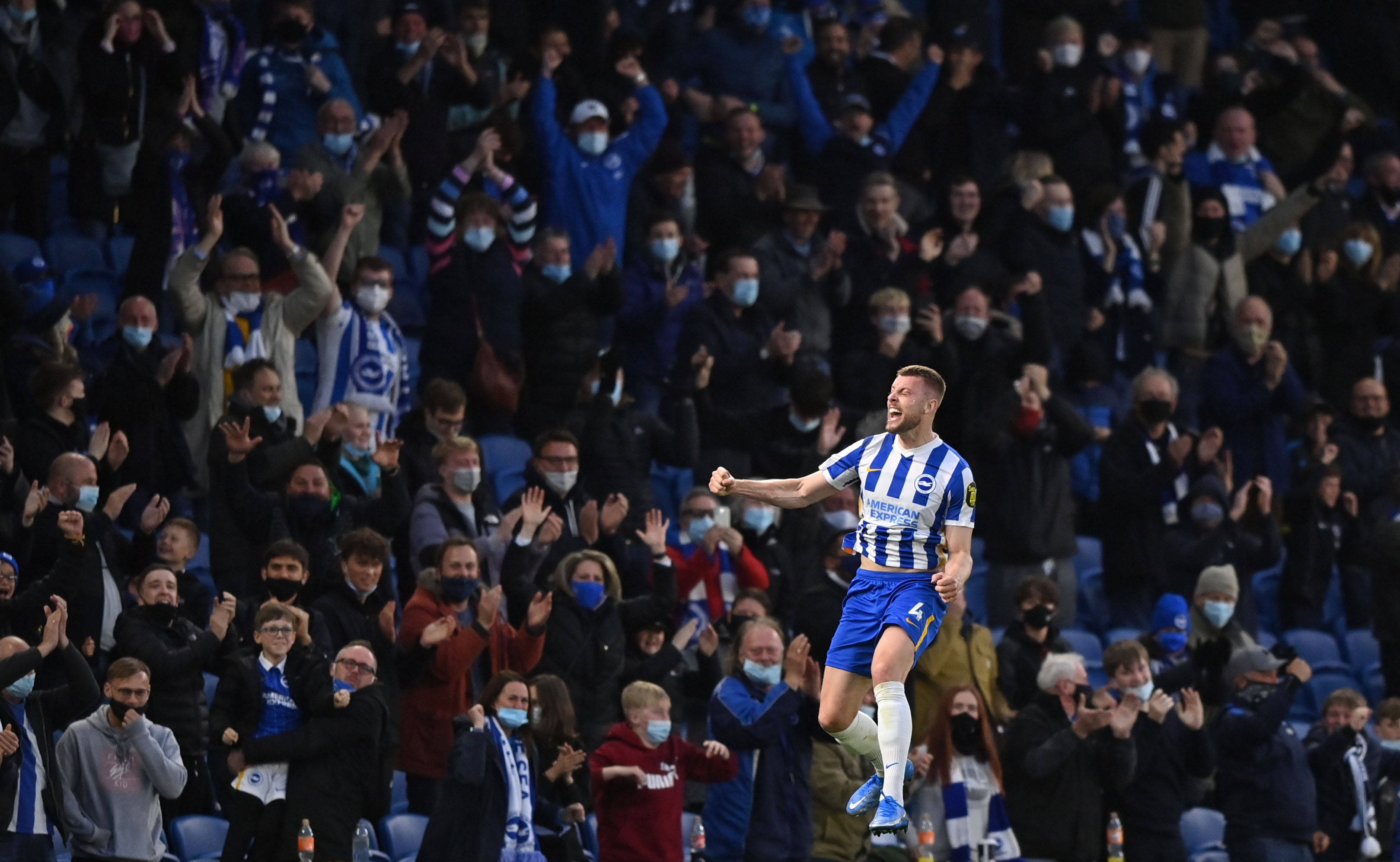 武磊伤退这 武磊伤退这