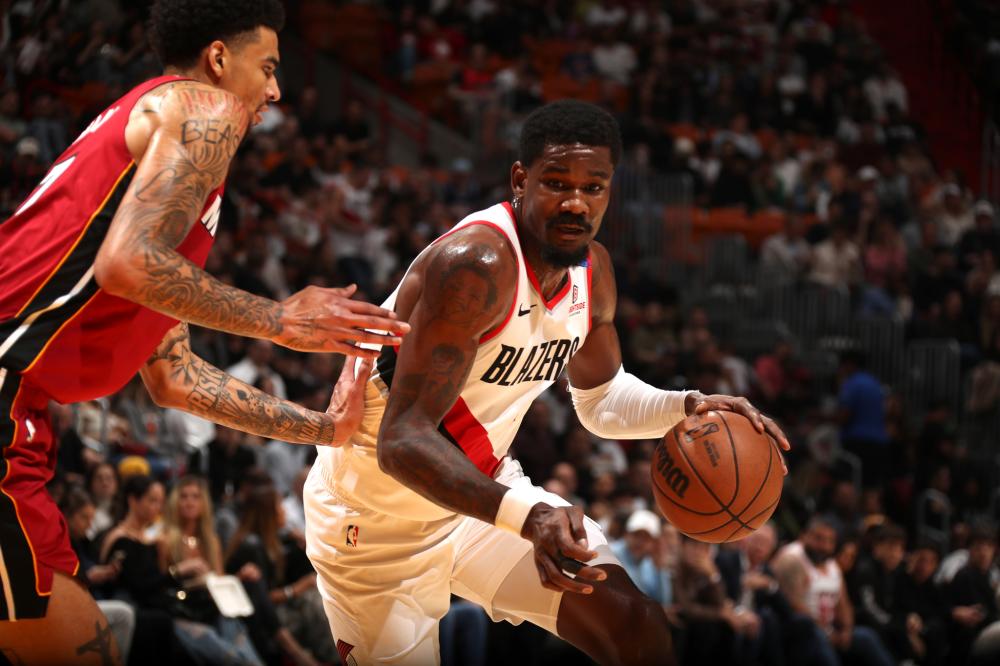 并昭示着更 并昭示着更