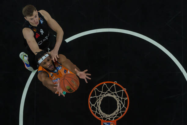 展现了强大 展现了强大